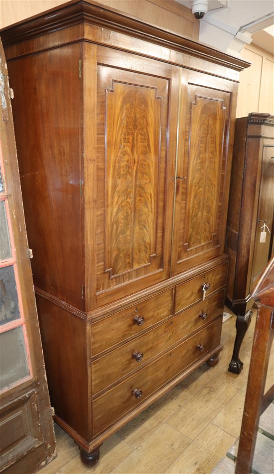 A Regency mahogany linen press W.128cm